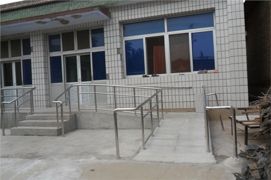 93833341.jpg 93833341.jpg