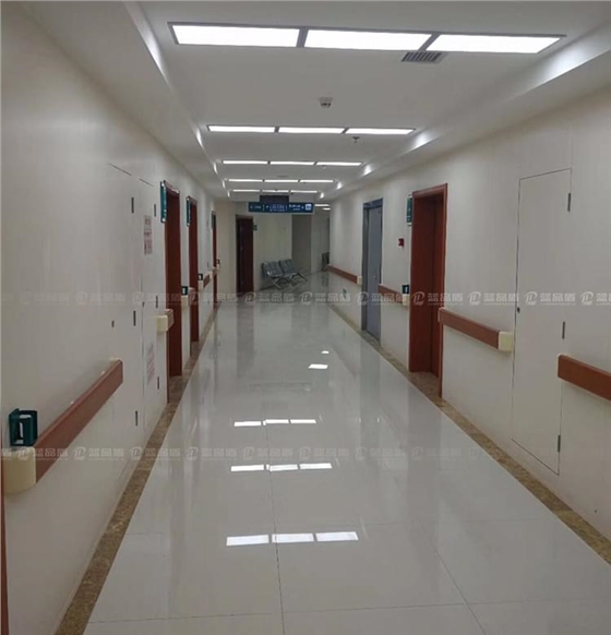 醫(yī)院扶手.jpg 醫(yī)院扶手.jpg