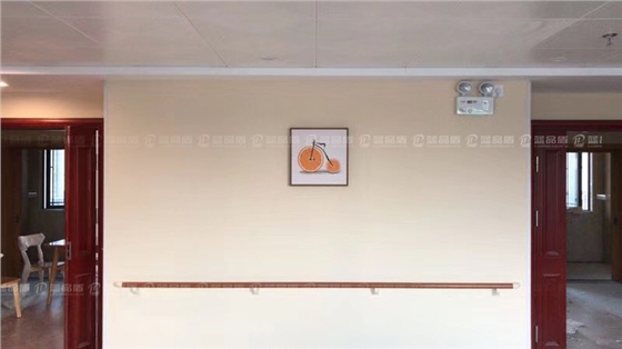 養(yǎng)老院扶手1.jpg 養(yǎng)老院扶手1.jpg