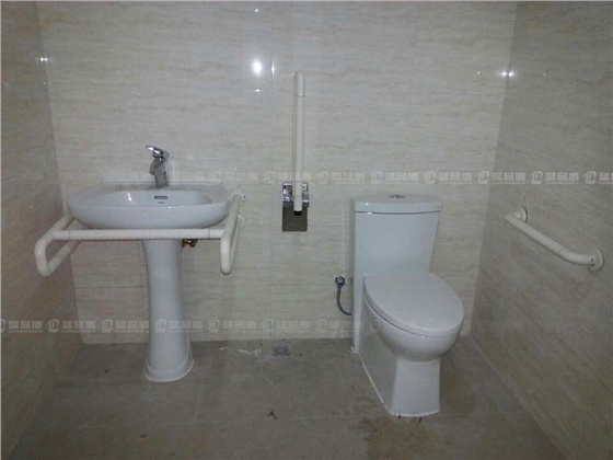 廣東中山二院衛(wèi)生間扶手.jpg 廣東中山二院衛(wèi)生間扶手.jpg