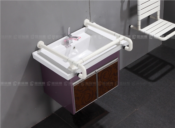 洗手盆扶手.jpg 洗手盆扶手.jpg