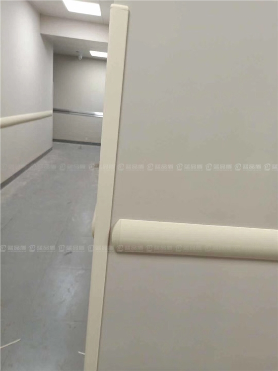 126護墻板4.jpg 126護墻板4.jpg