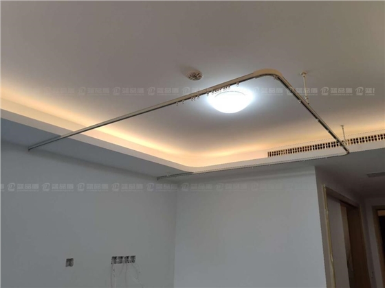 佛山某養(yǎng)老院隔簾軌道.jpg 佛山某養(yǎng)老院隔簾軌道.jpg