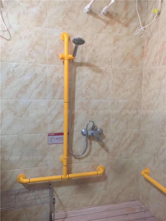 帶淋浴夾扶手1.jpg