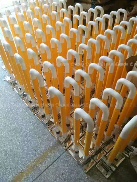 01款上翻扶手1.jpg 01款上翻扶手1.jpg