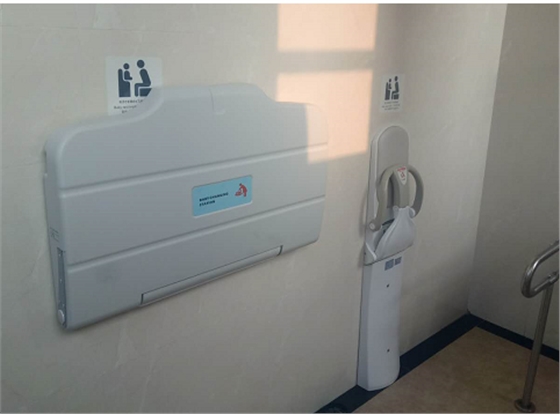 折疊式嬰兒護(hù)理臺(tái) 折疊式嬰兒護(hù)理臺(tái)