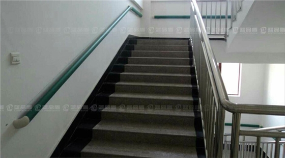 醫(yī)院靠墻扶手廠.jpg 醫(yī)院靠墻扶手廠.jpg