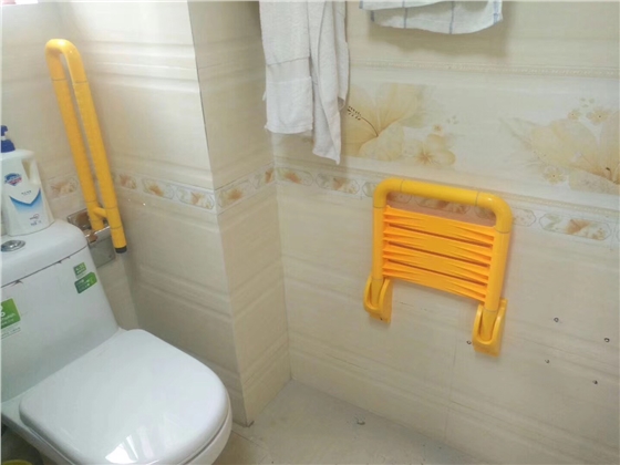 無障礙衛(wèi)生間扶手防滑.jpg 無障礙衛(wèi)生間扶手防滑.jpg