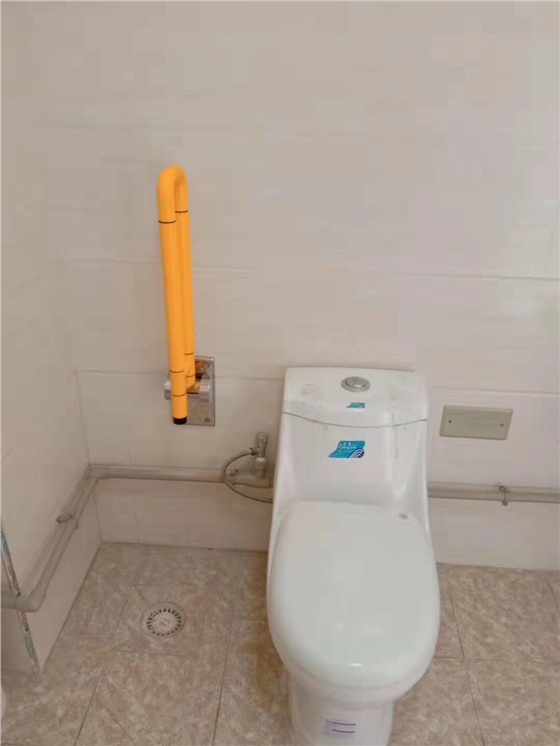 養(yǎng)老院無障礙扶手.jpg 養(yǎng)老院無障礙扶手.jpg