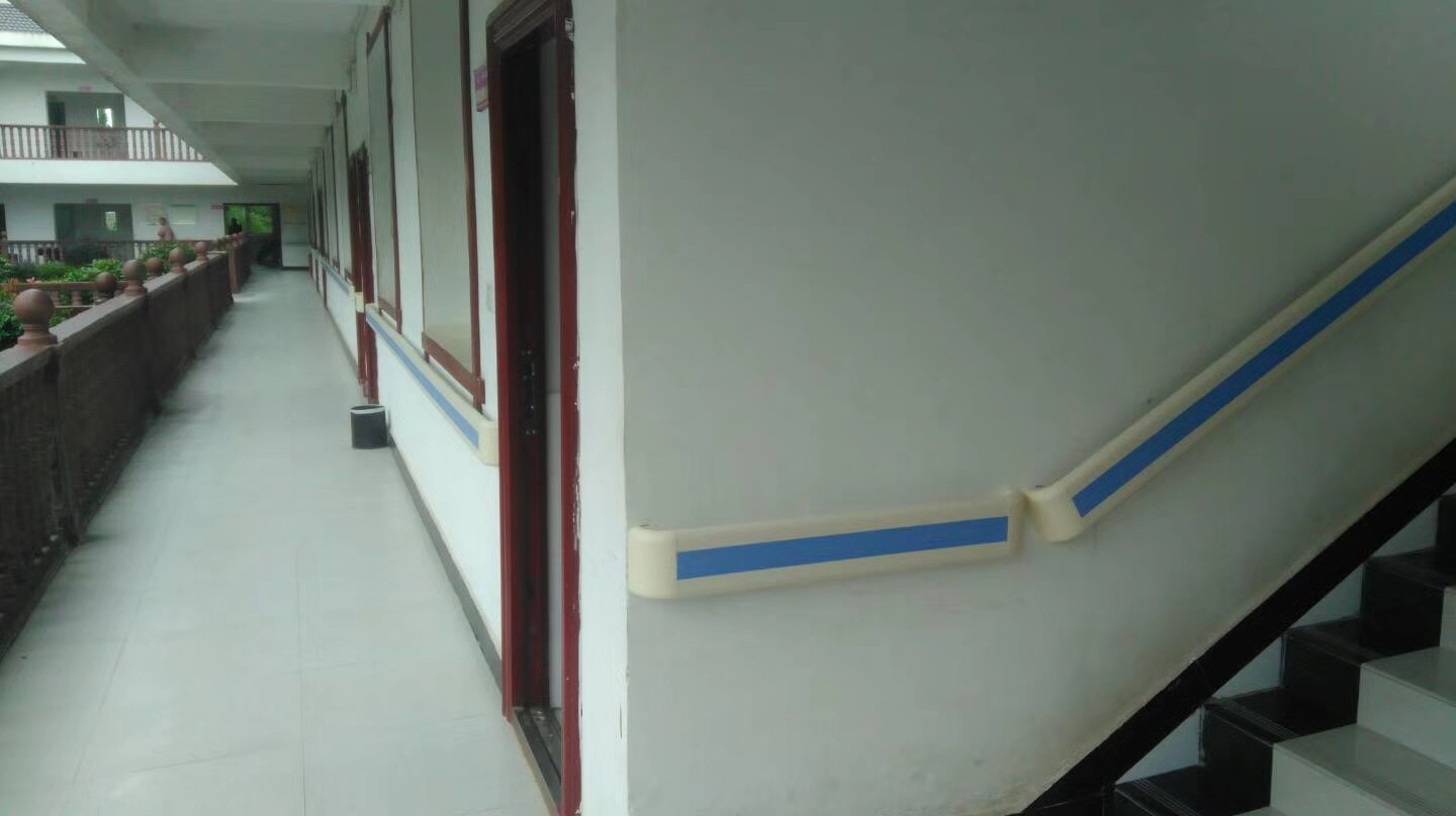 【張家界】官黎坪養(yǎng)老院安裝了PVC扶手后，客戶變成了朋友