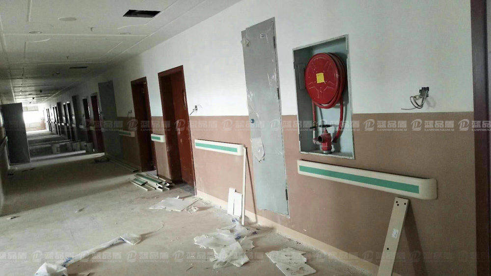 醫(yī)院用的防撞扶手哪家好呢？云南昭通市中醫(yī)院選擇了這家的