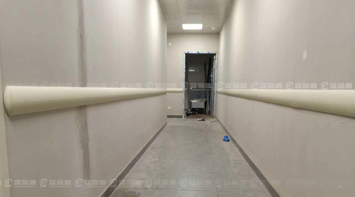 【上?？蛻簟坑喿龅腜VC護墻板，臺風過后陸續(xù)發(fā)貨了