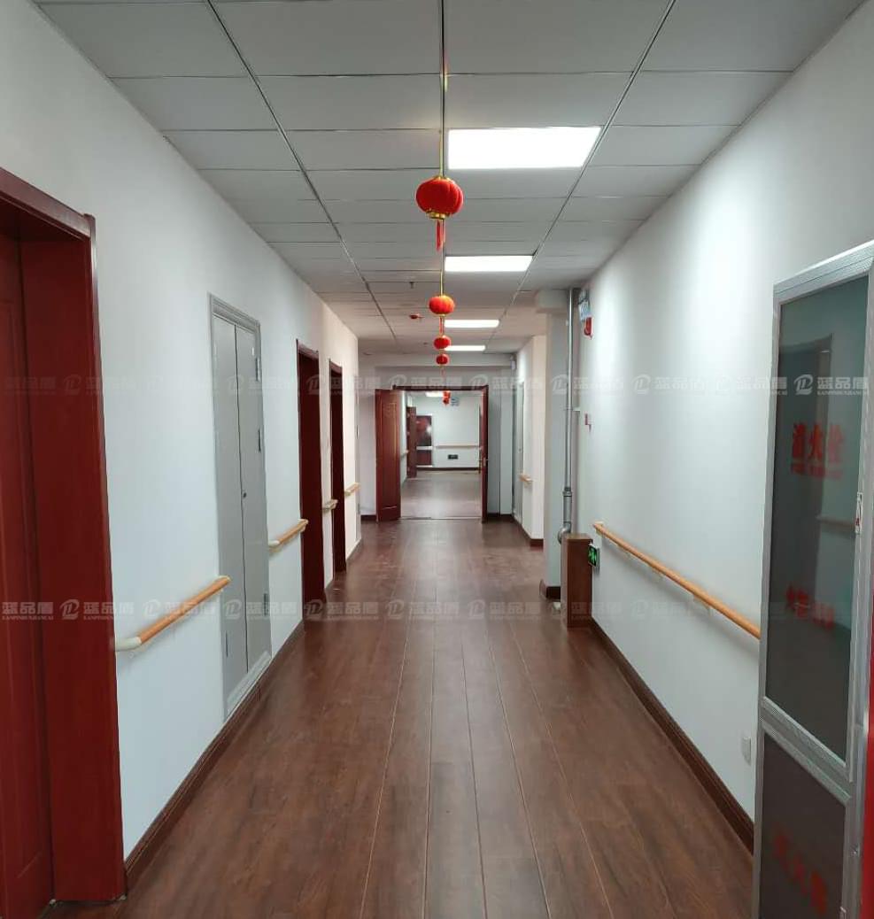 山東濰坊李家莊幸福公寓走道扶手、衛(wèi)生間扶手