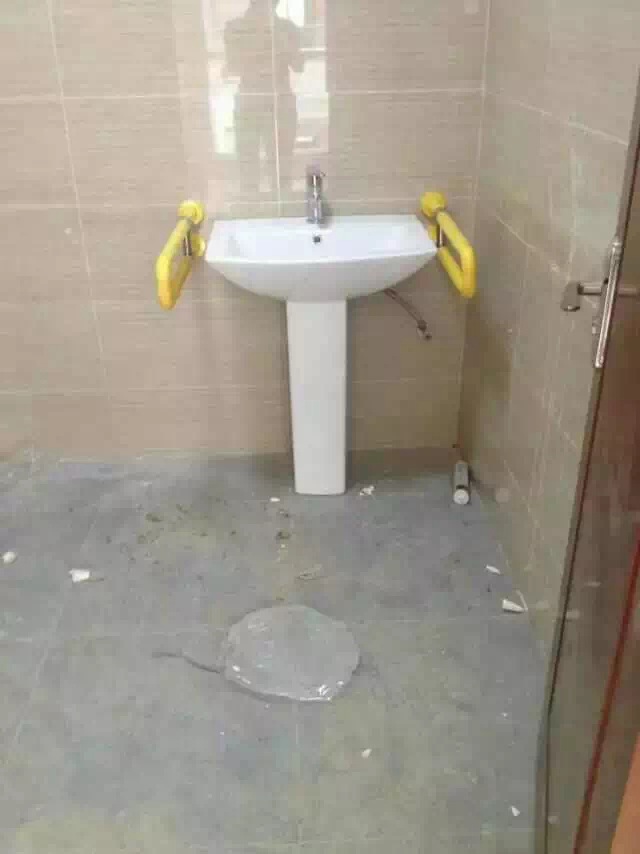 實惠價格買放心 藍品盾為“大連”衛(wèi)浴扶手客戶供貨